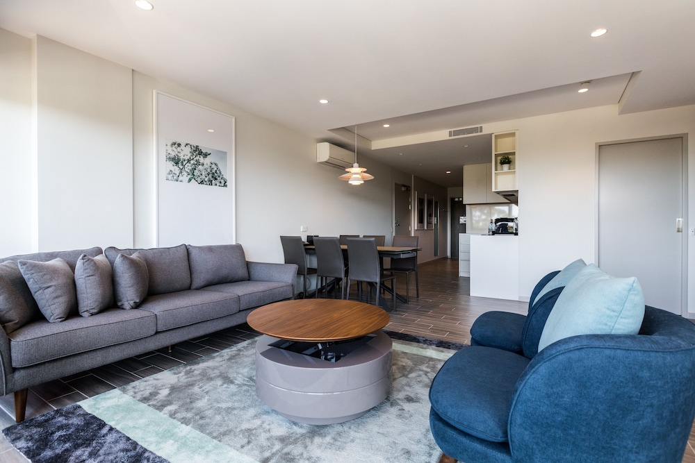 the branksome hotel and residences