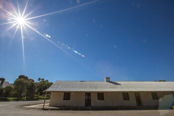Paxton Square Cottages,Clare>>Burra,3 star