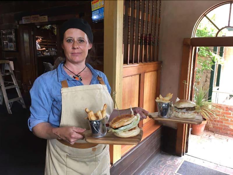 The Richmond Arms Hotel,Cambridge>>Brighton,3 star