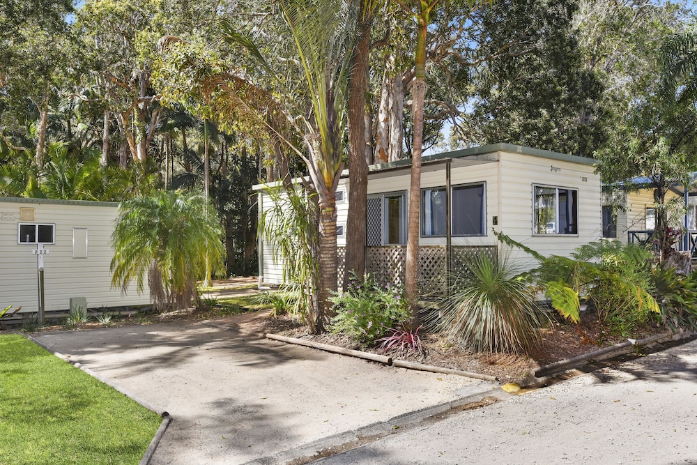 flynns beach caravan park