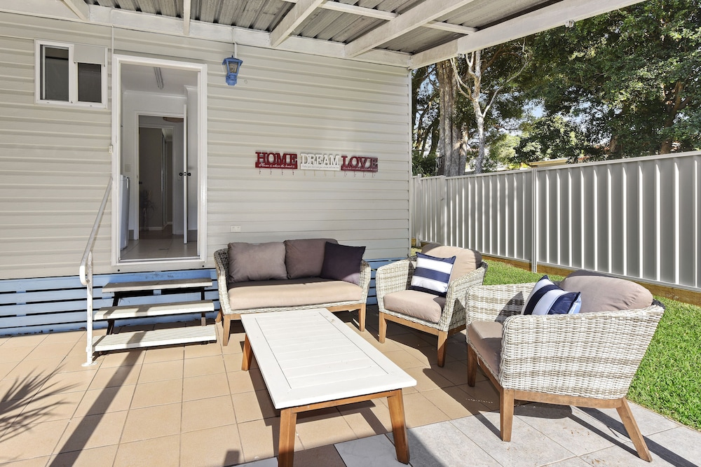 flynns beach caravan park