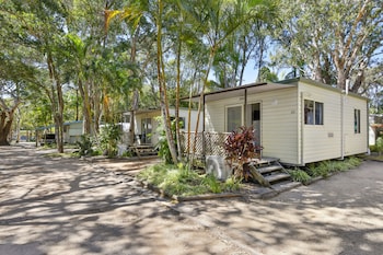flynns beach caravan park