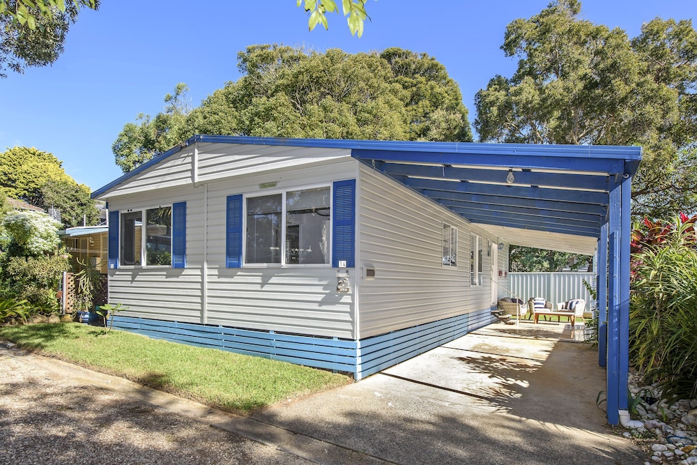 flynns beach caravan park