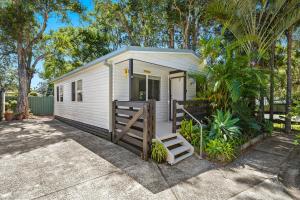 flynns beach caravan park