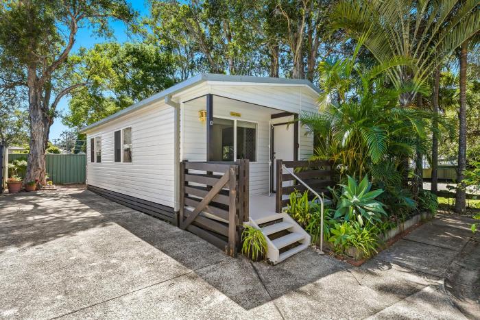 flynns beach caravan park