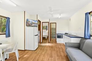 flynns beach caravan park