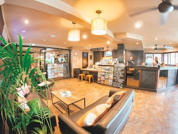 aquarius backpacker resort