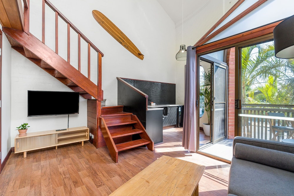 aquarius backpacker resort