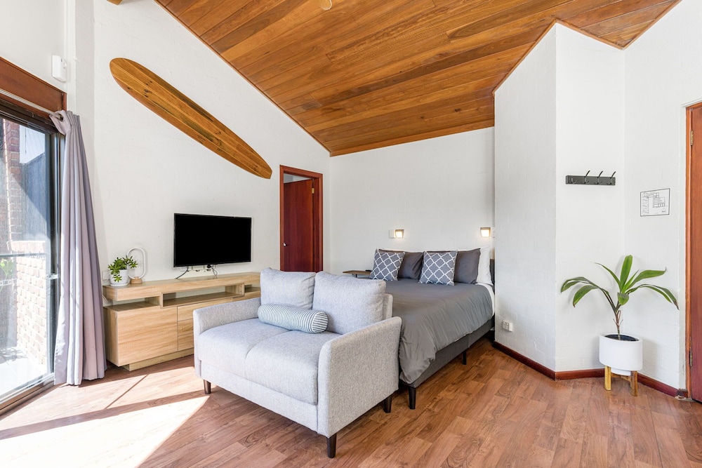 aquarius backpacker resort