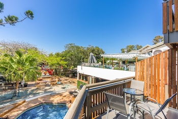 aquarius backpacker resort