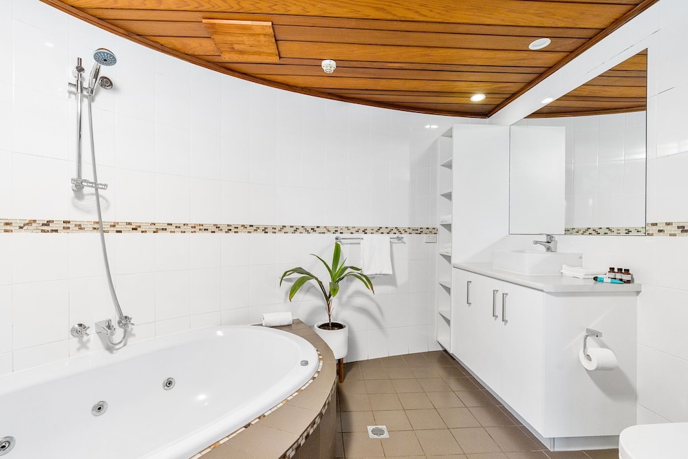 aquarius backpacker resort