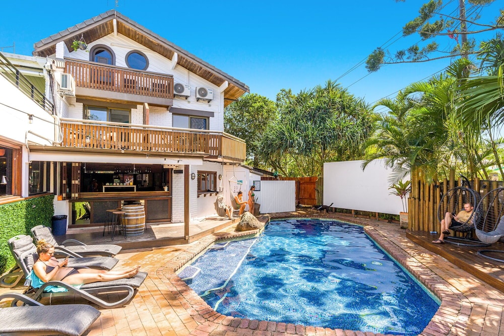 aquarius backpacker resort