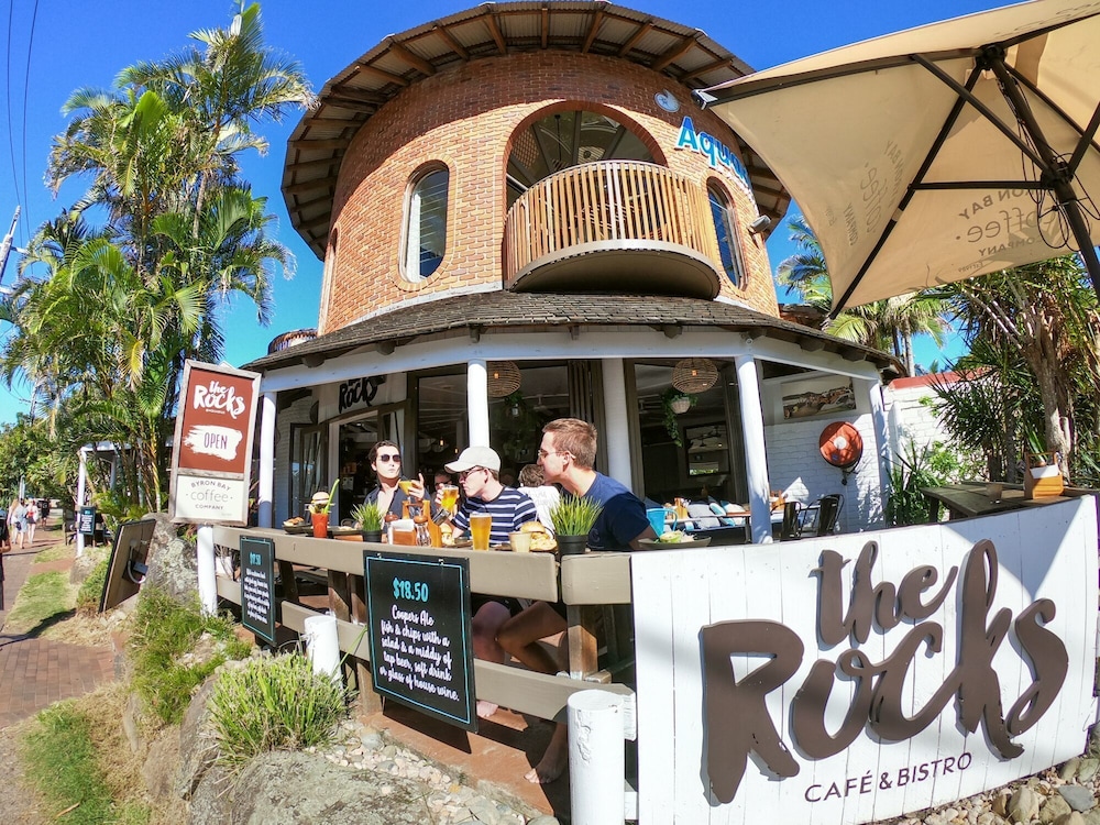 aquarius backpacker resort