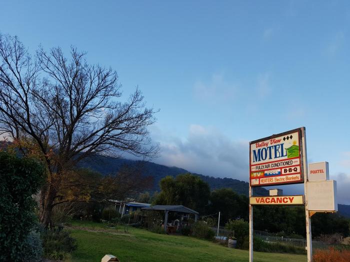 valley view motel