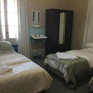 Toogoolawah Hotel,Near Somerset Regional Art Gallery Â€“ The Condensery,2 star