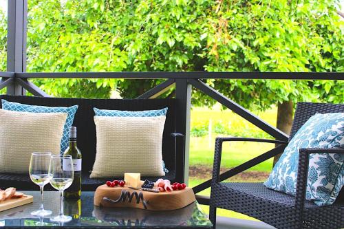 upper reach spa cottage