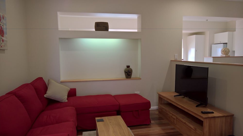 kernow charters towers