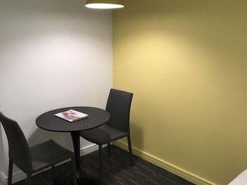 valuesuites green square