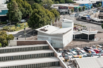 valuesuites green square