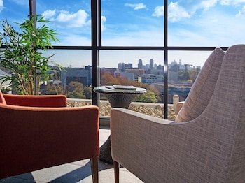 valuesuites green square