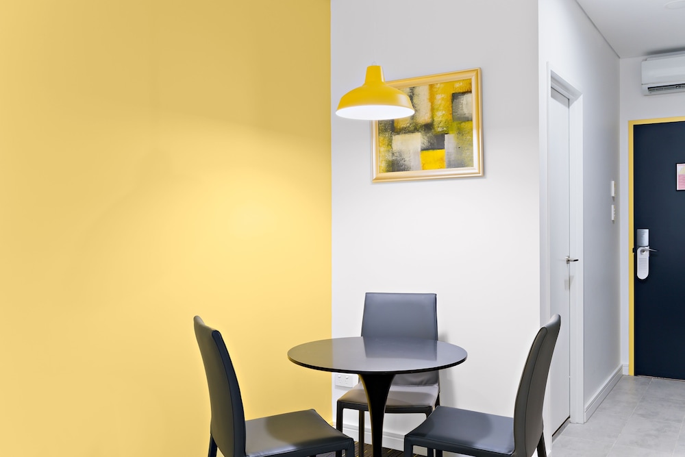 valuesuites green square