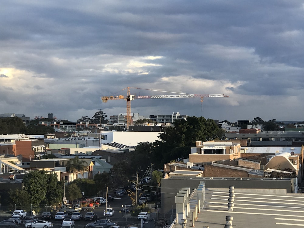 valuesuites green square