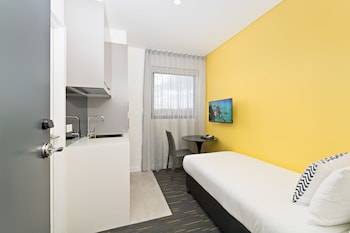 valuesuites green square