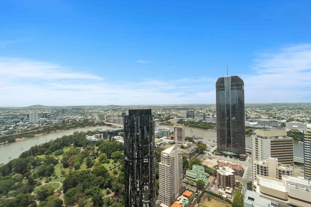 brisbane skytower by cllix