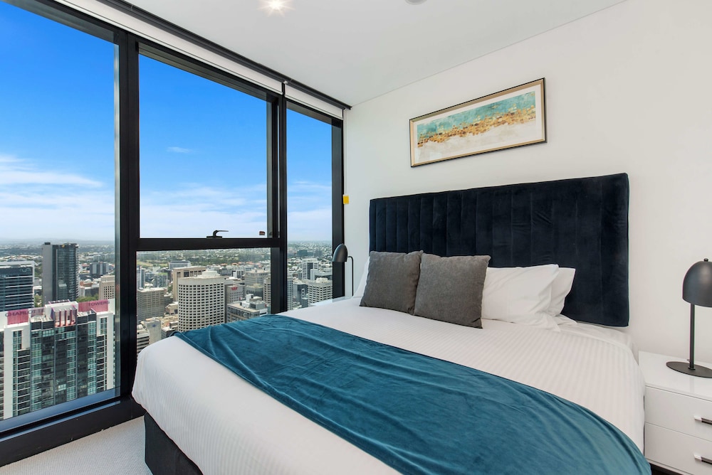brisbane skytower by cllix