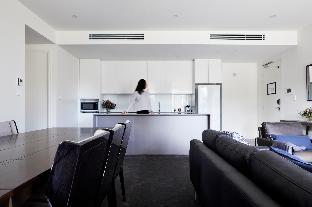 Knightsbridge Canberra,Canberra>>Barton,4 star