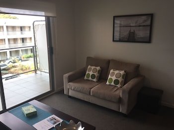 Waterfront At Waves,Gippsland>>Cowes,0 star