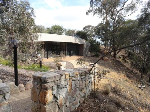 Down To Earth Farm Retreat,Gippsland>>Bairnsdale,4 star