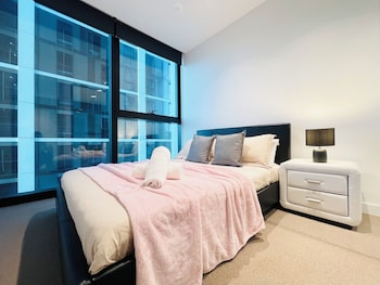 mega style apartments victoria one