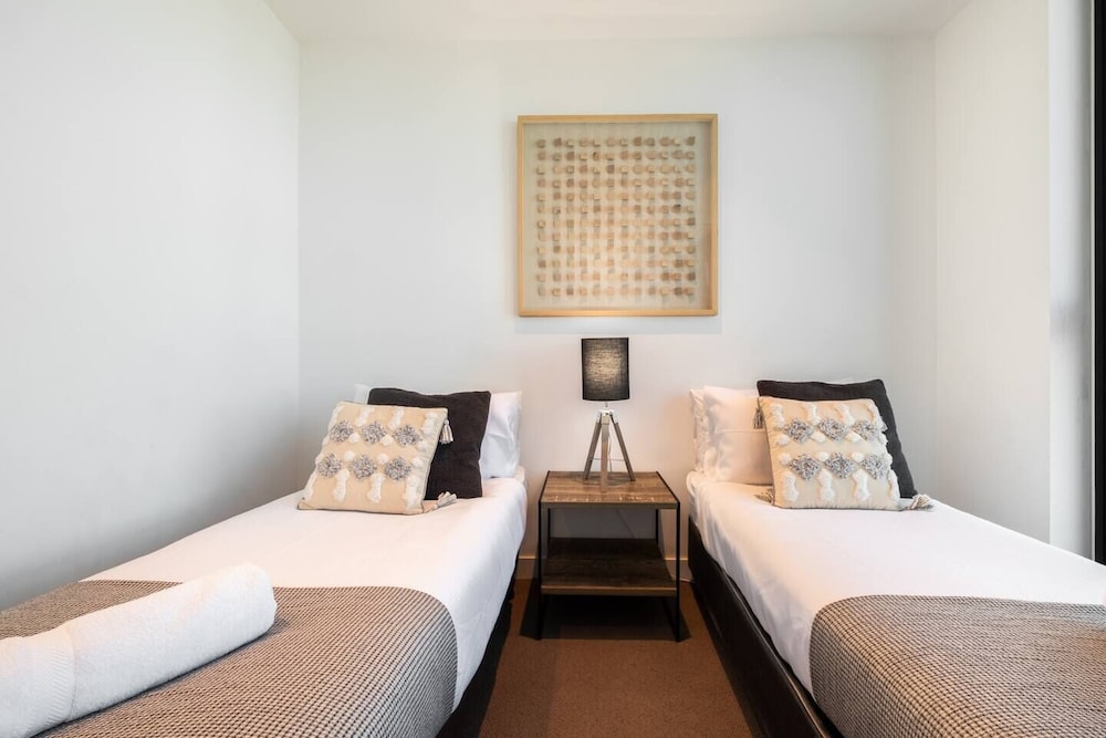 mega style apartments victoria one
