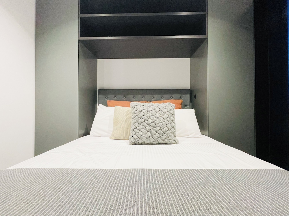 mega style apartments victoria one