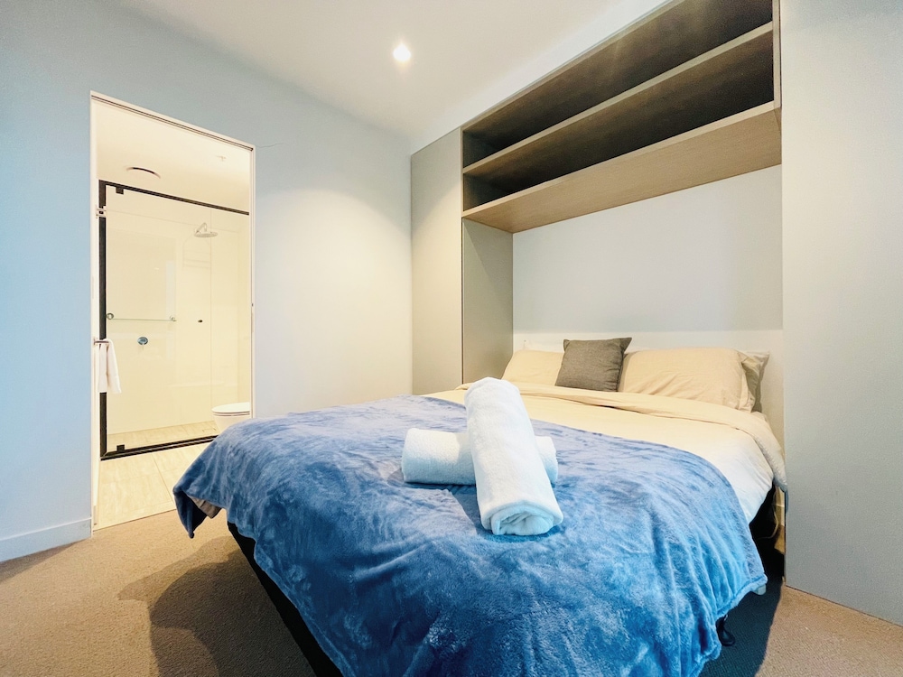 mega style apartments victoria one