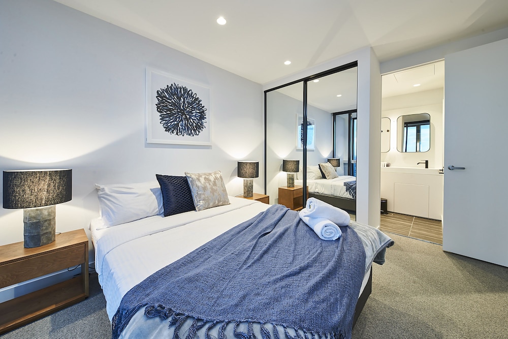 mega style apartments victoria one