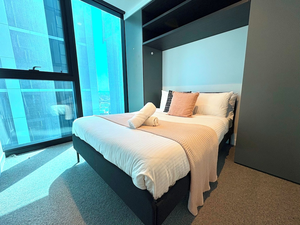 mega style apartments victoria one