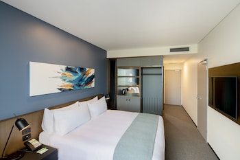 holiday inn sydney st marys by ihg