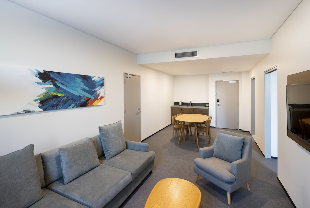 holiday inn sydney st marys by ihg