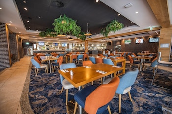 Holiday Inn Sydney St Marys By Ihg,North St Marys>>Harris Park,4 star