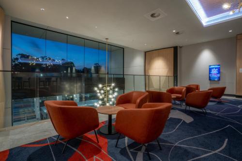 holiday inn sydney st marys by ihg