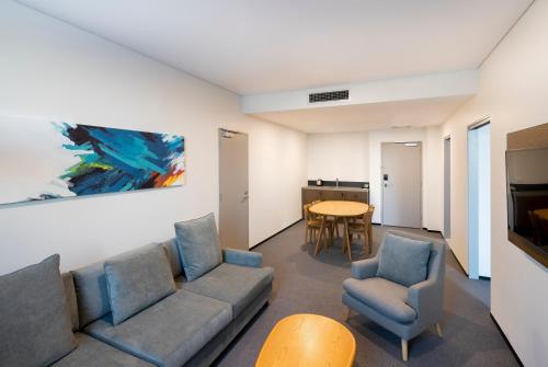 holiday inn sydney st marys by ihg