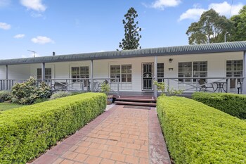 birds n bloom cottages