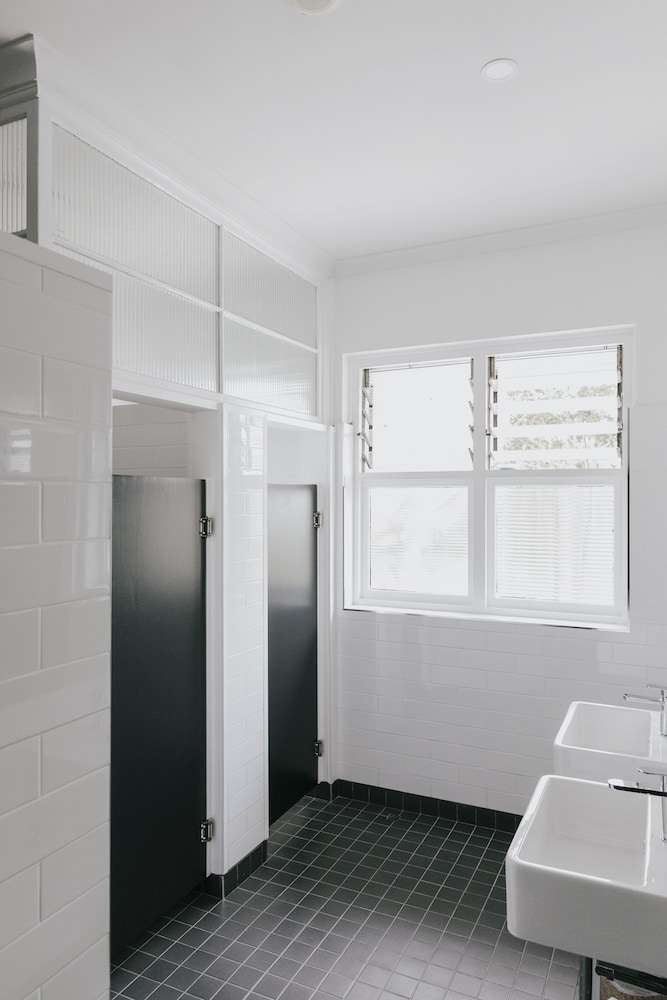 general roberts hotel