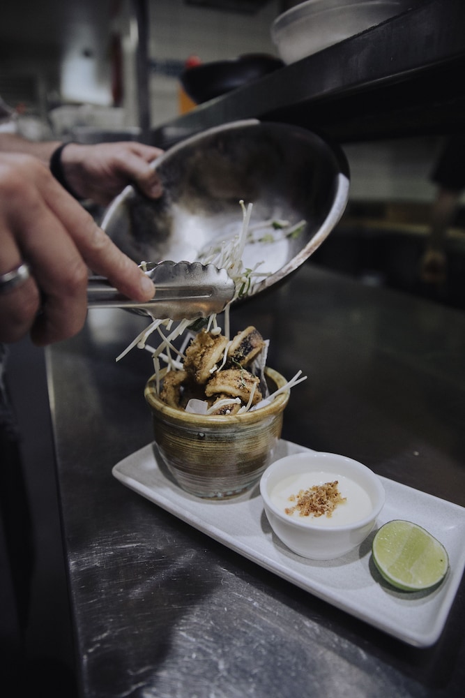 general roberts hotel