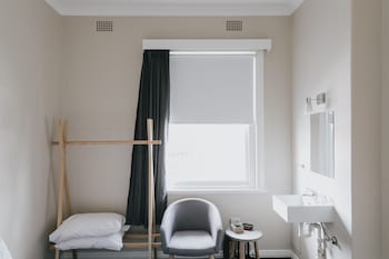 general roberts hotel