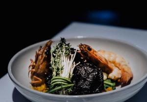 general roberts hotel