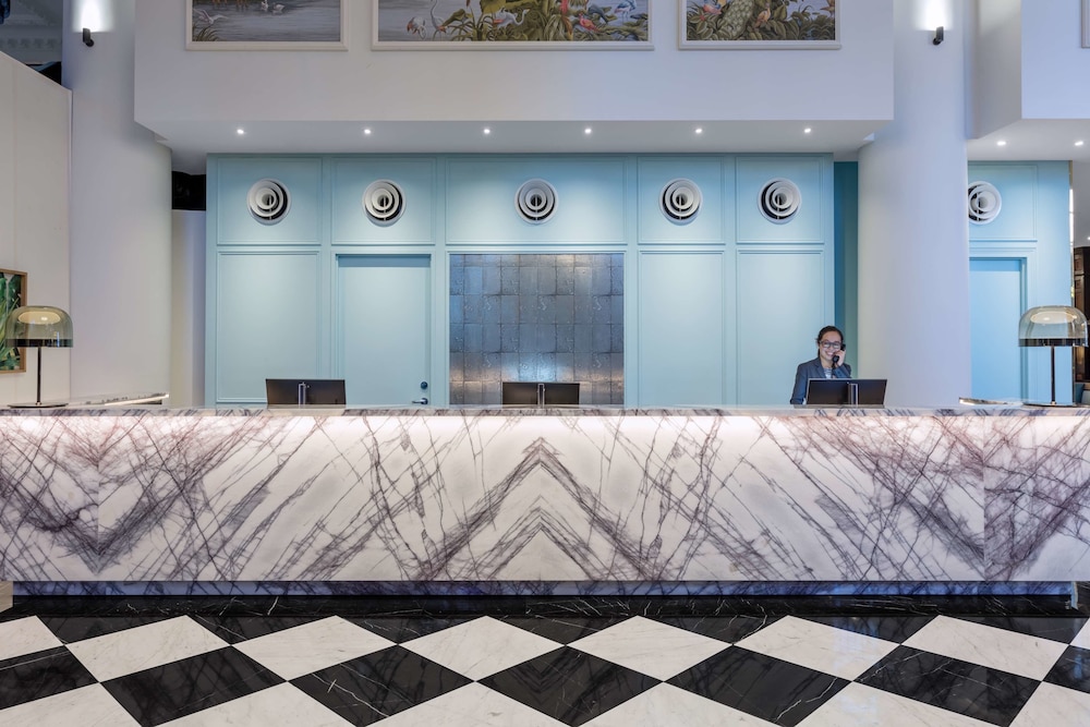 adina apartment hotel brisbane