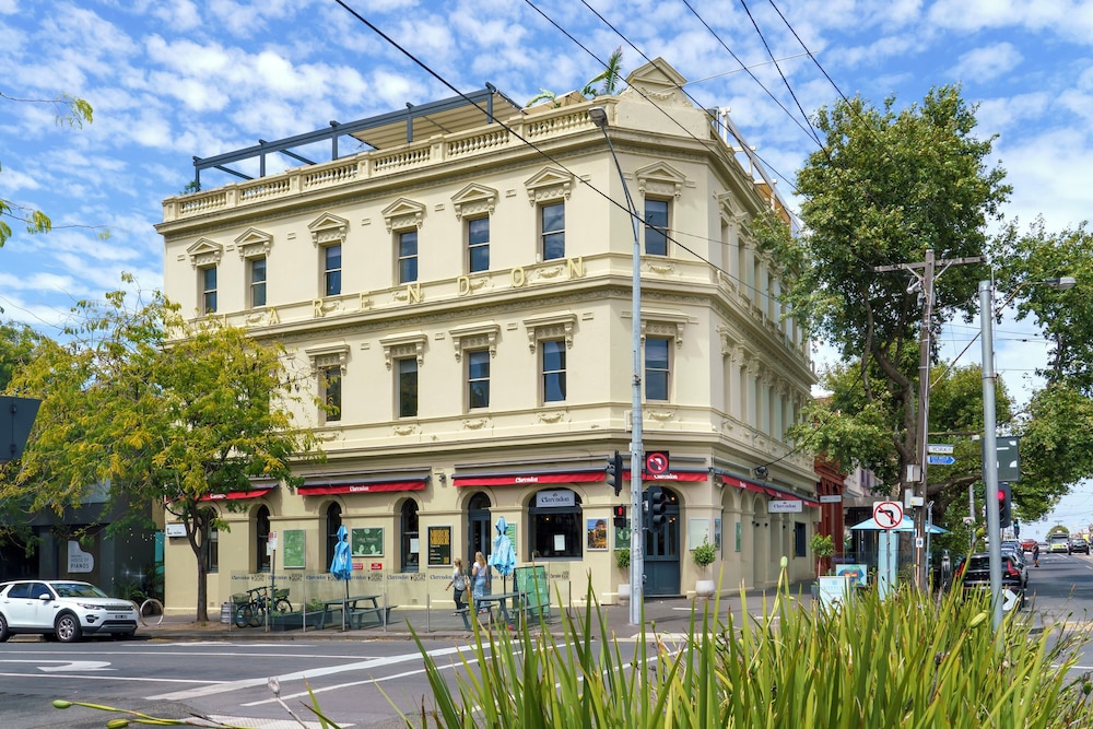 clarendon hotel melbourne